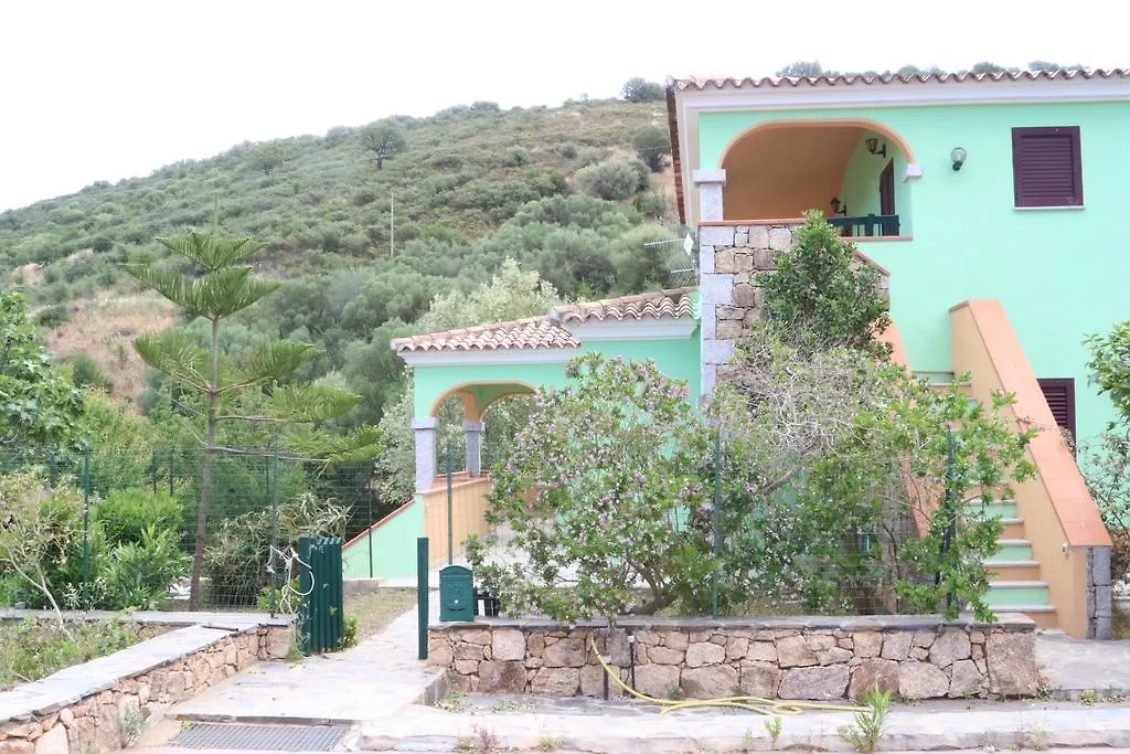 Bed & Breakfast Affittacamere La Petra Longa Italy
