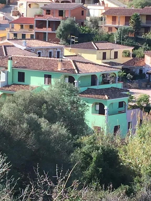 B&B La Petra Longa San Teodoro  Italia